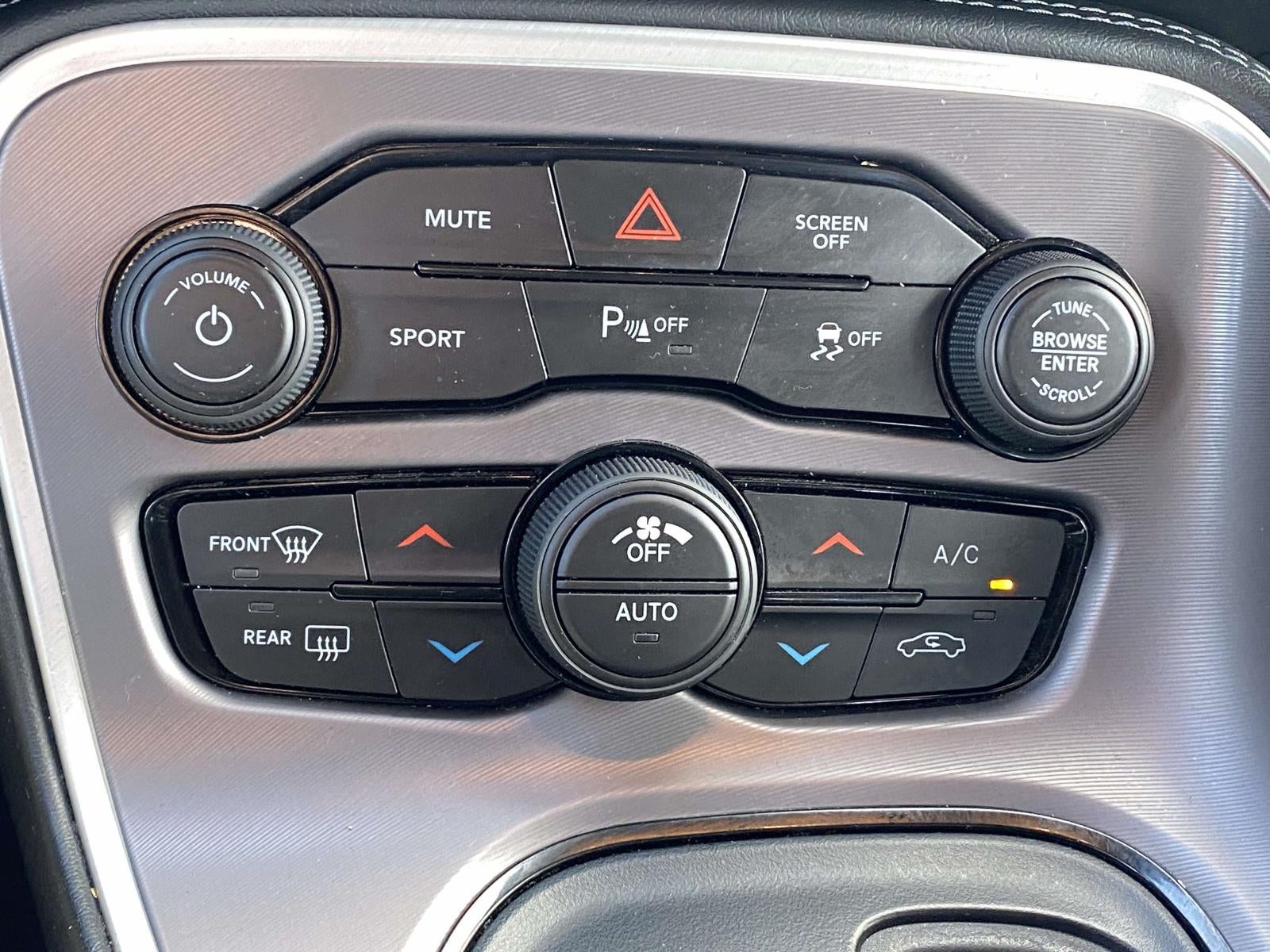 2022 Dodge Challenger SXT