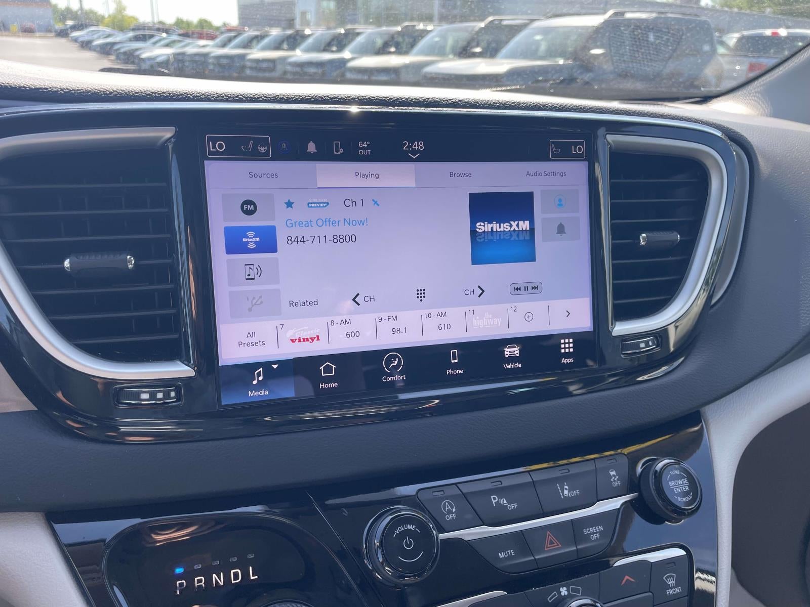 2024 Chrysler Pacifica Touring L