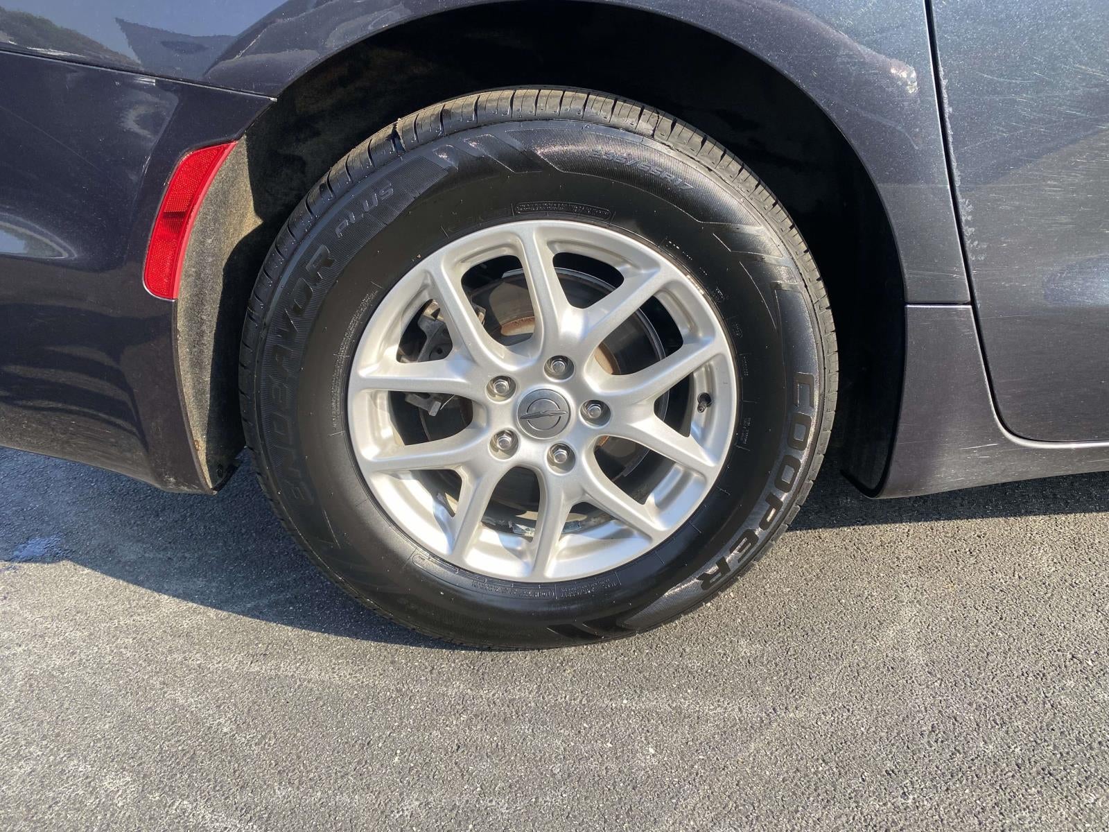 2021 Chrysler Pacifica Touring L