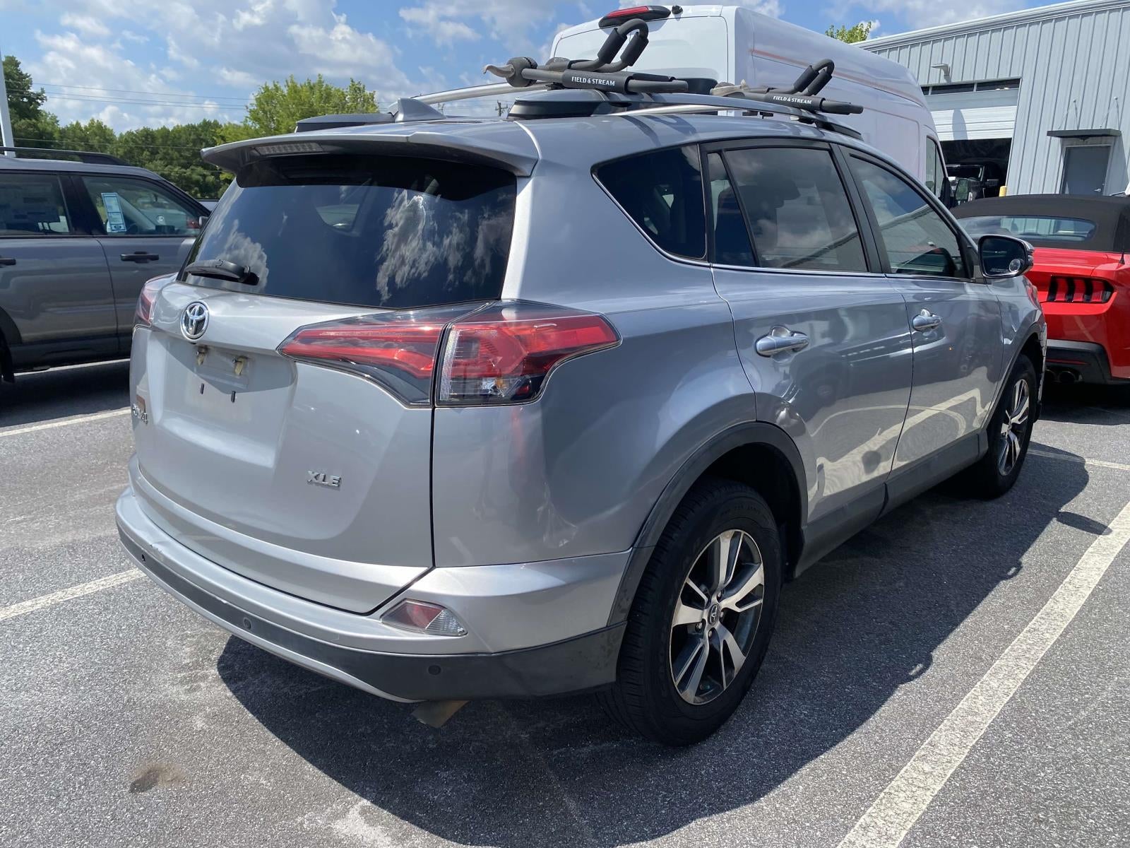 2018 Toyota RAV4 XLE