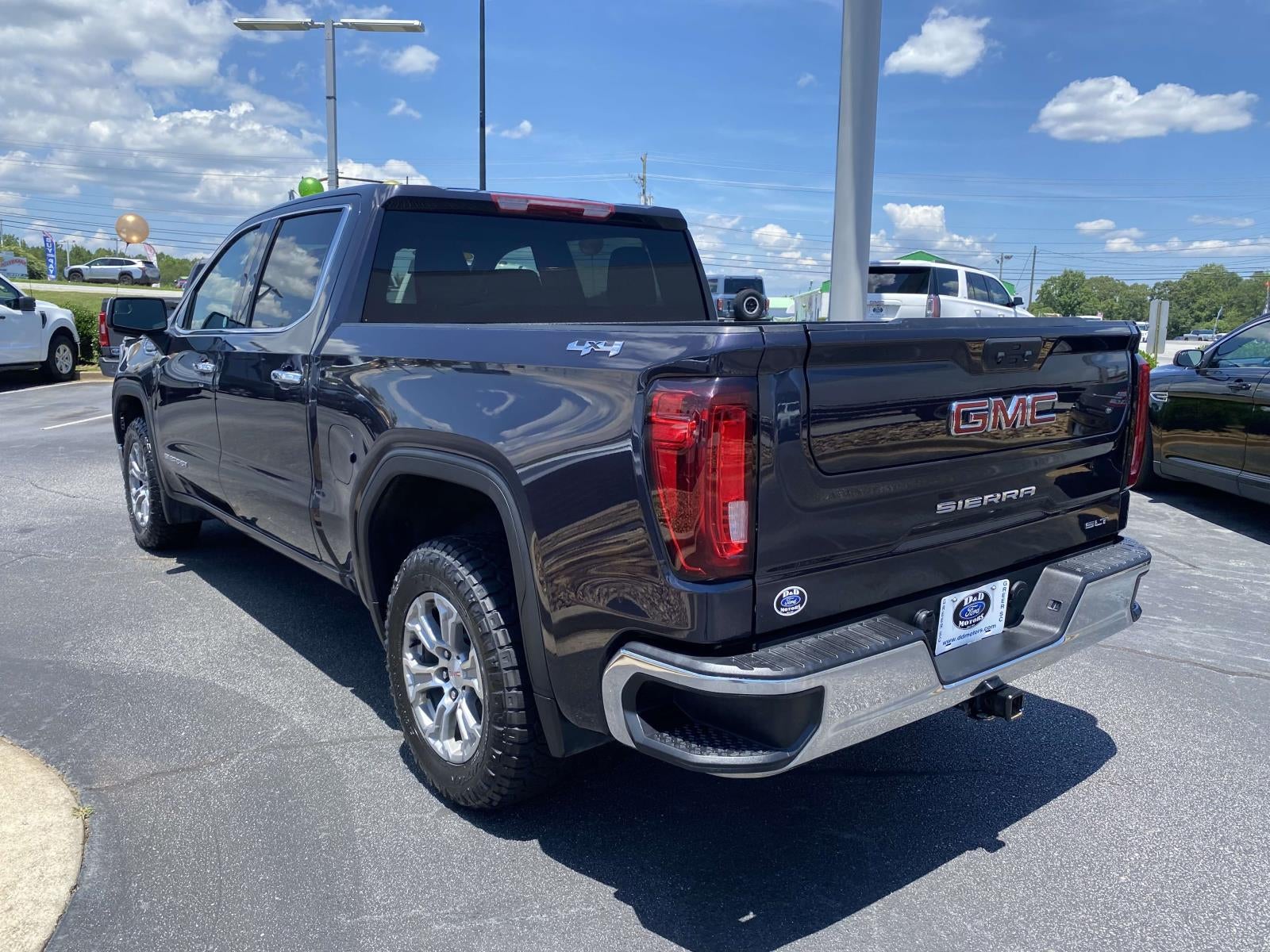 2025 GMC Sierra 1500 SLT
