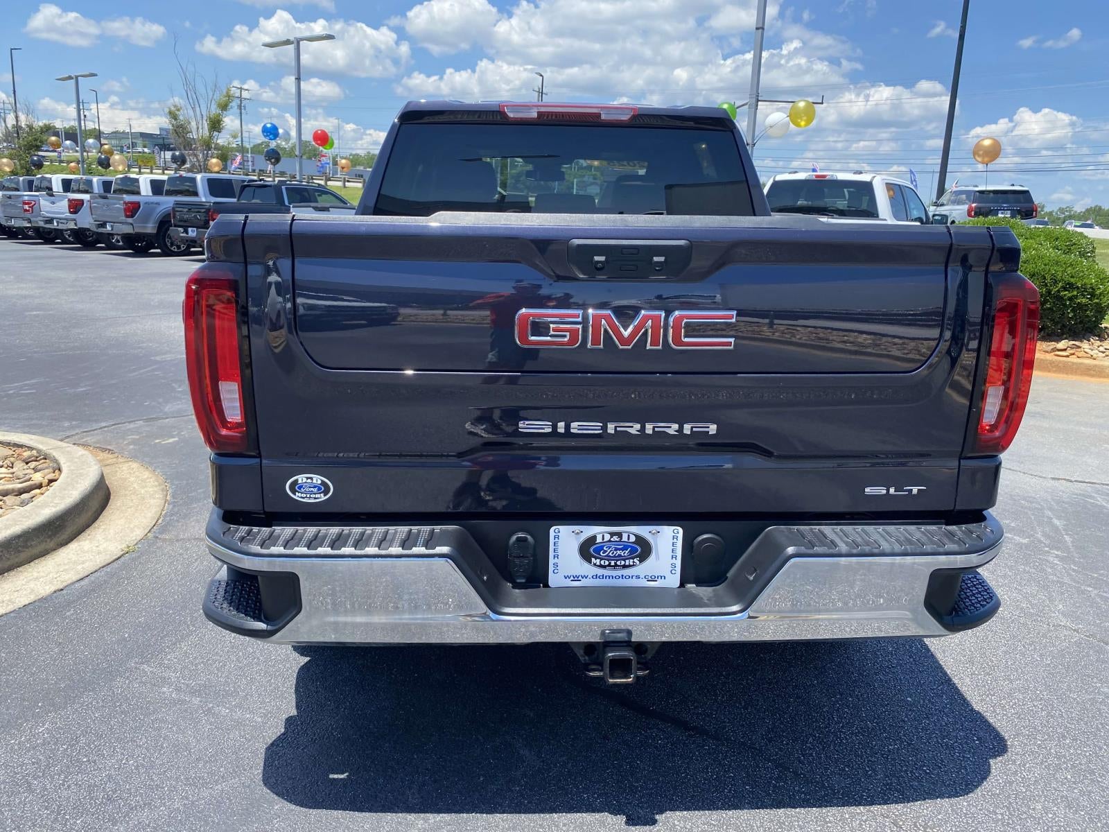 2025 GMC Sierra 1500 SLT