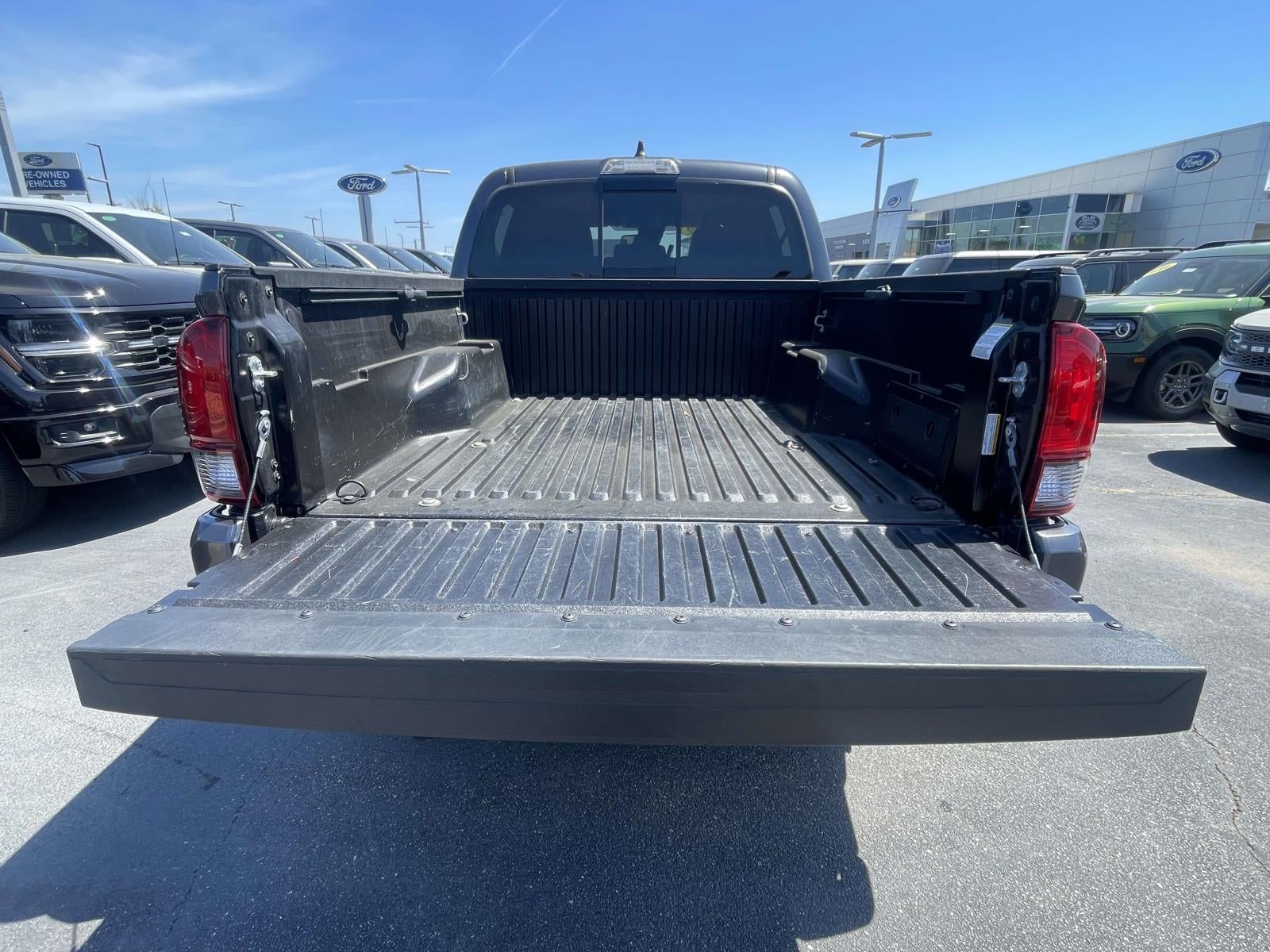 2022 Toyota Tacoma SR5 V6