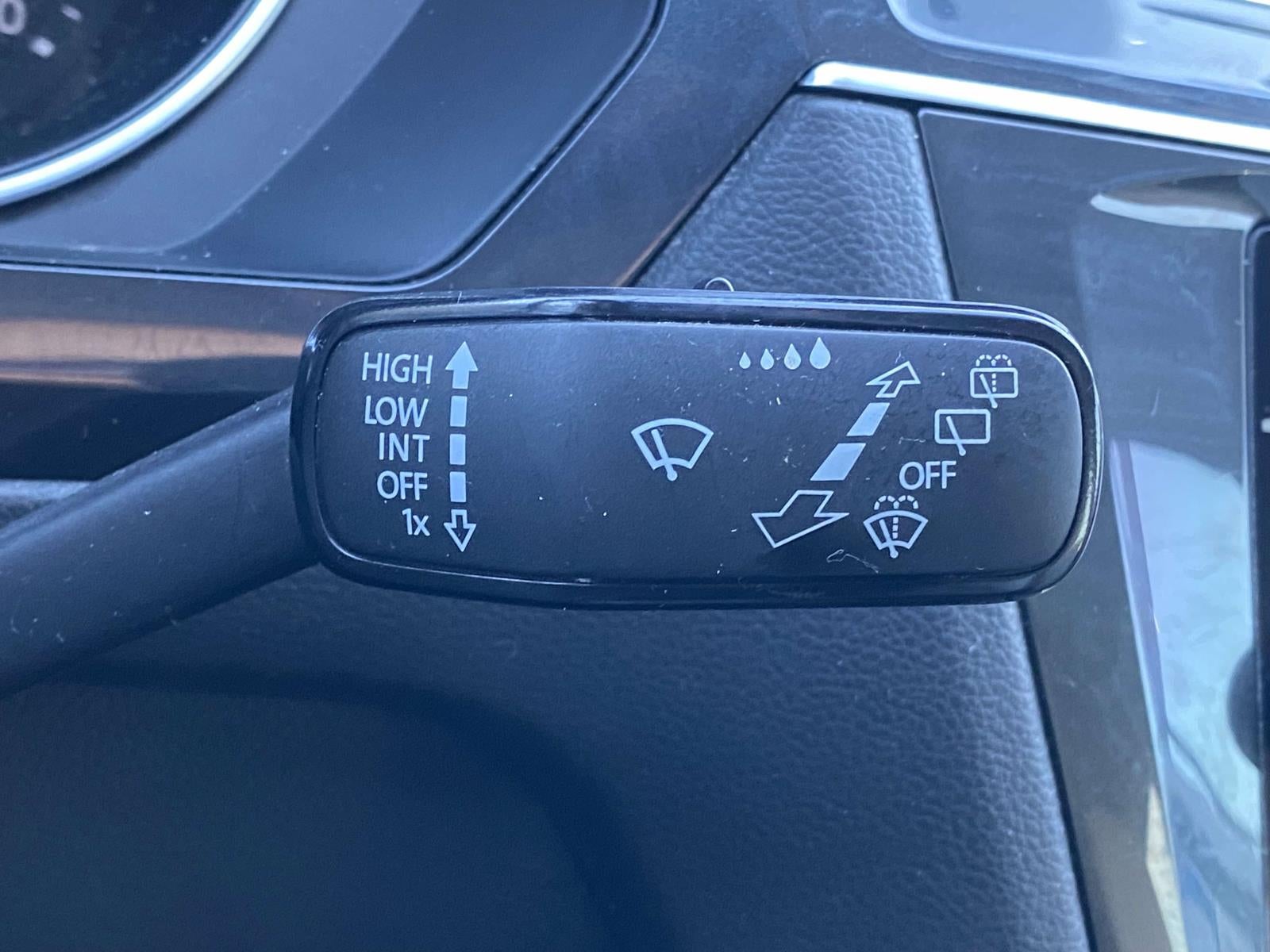 2019 Volkswagen Tiguan 2.0T SE