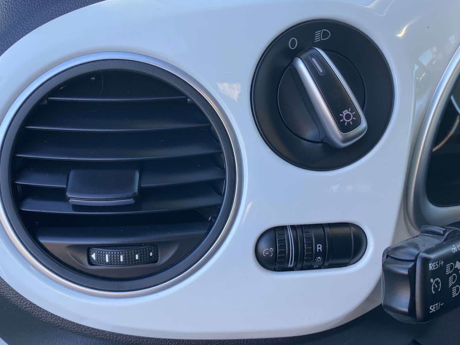 2014 Volkswagen Beetle 1.8T