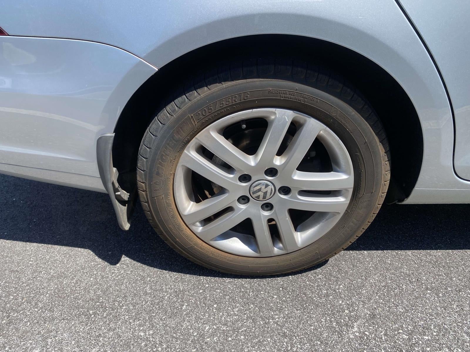 2011 Volkswagen Jetta SportWagen 2.0L TDI