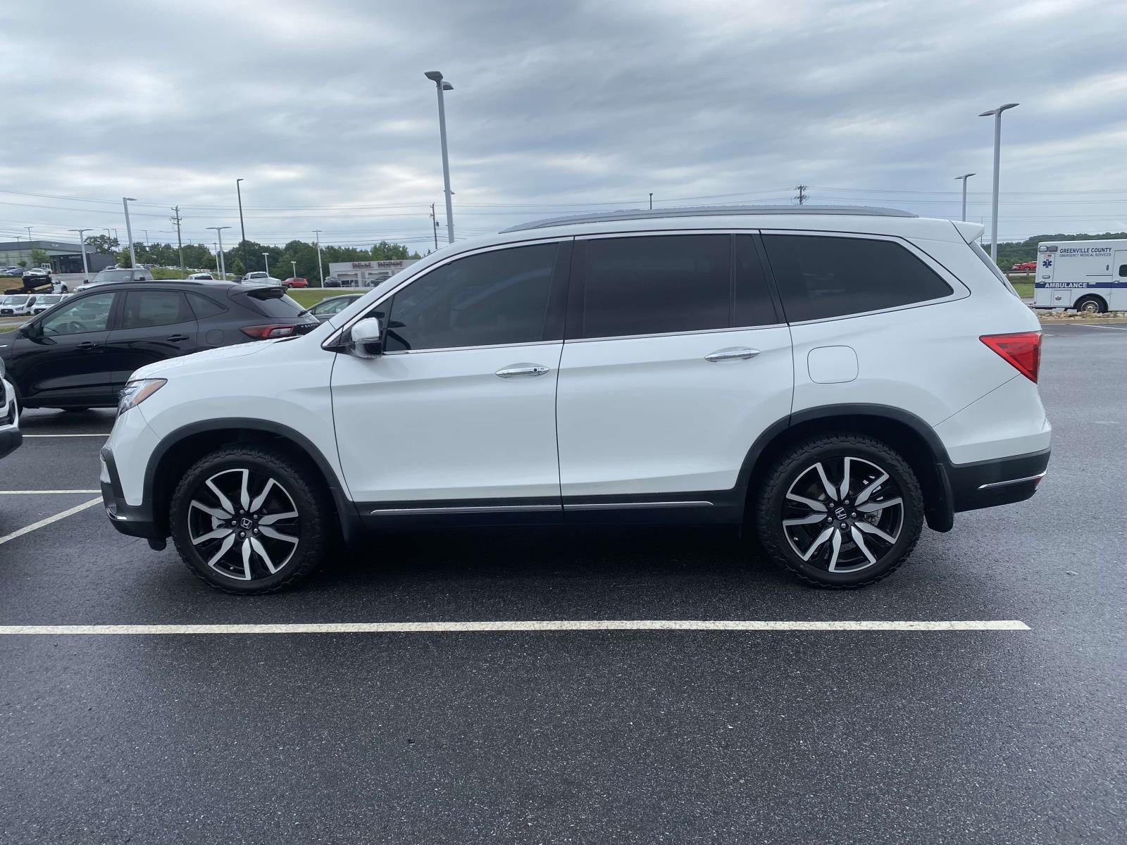 2022 Honda Pilot Touring 7 Passenger