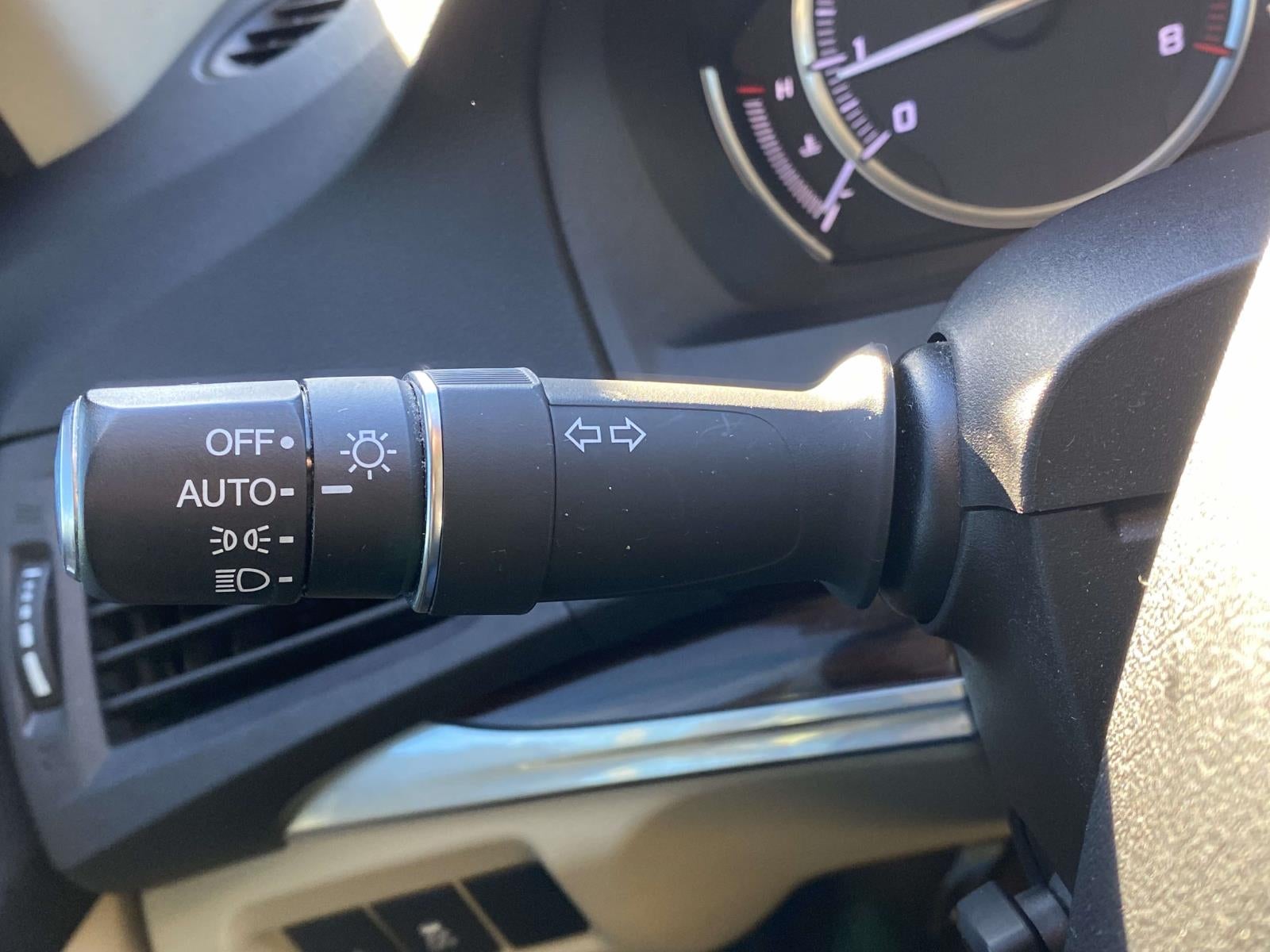 2016 Acura MDX 3.5L w/Technology Package & AcuraWatch Plus Pkgs