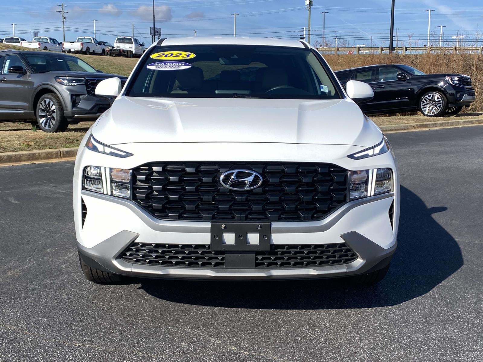 2023 Hyundai Santa Fe SE