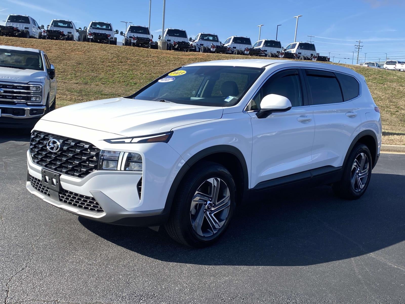 2023 Hyundai Santa Fe SE