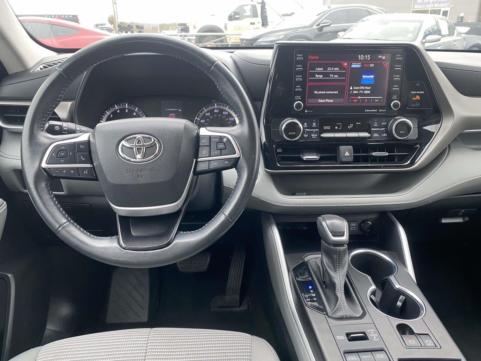 2022 Toyota Highlander LE