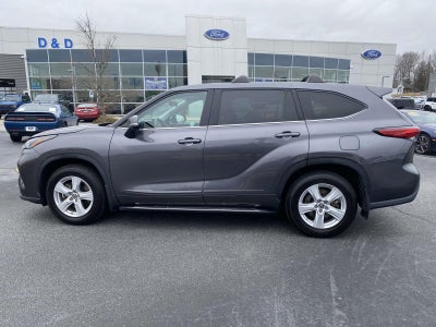 2022 Toyota Highlander LE