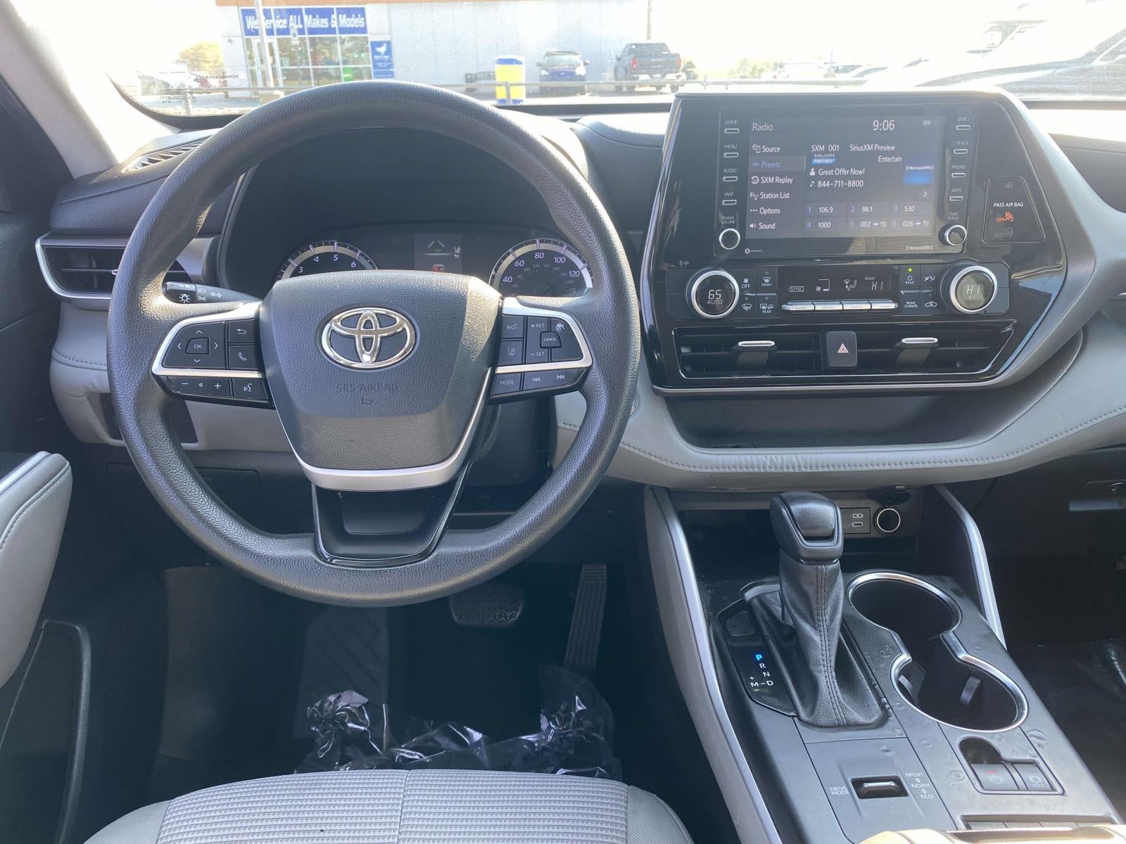 2022 Toyota Highlander L