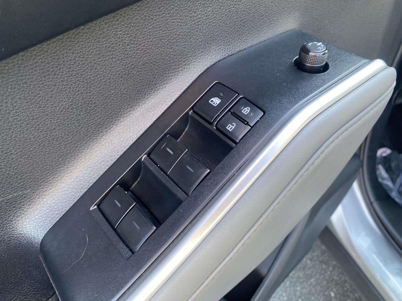 2022 Toyota Highlander L