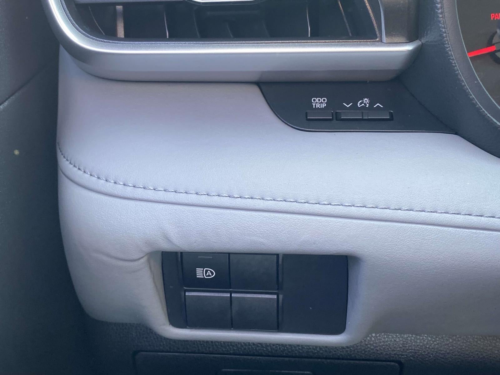 2022 Toyota Highlander L