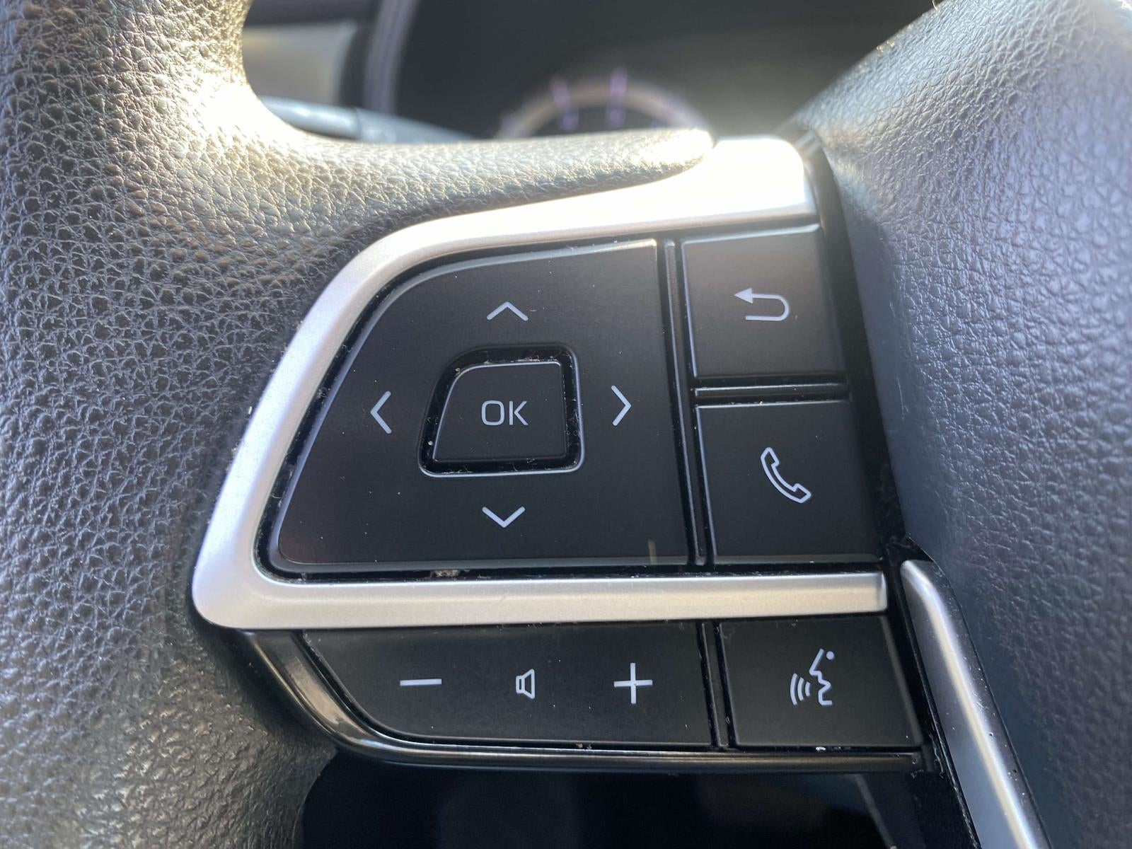 2022 Toyota Highlander L