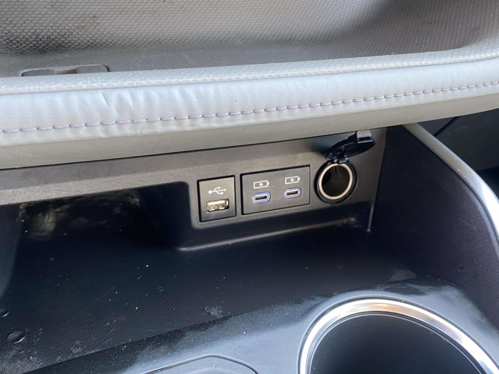 2022 Toyota Highlander L