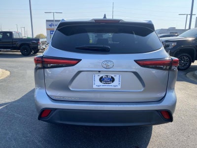 2022 Toyota Highlander L