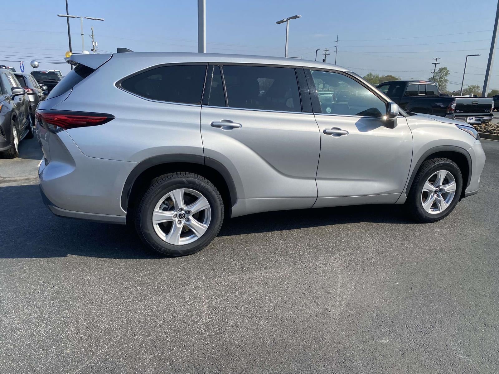 2022 Toyota Highlander L