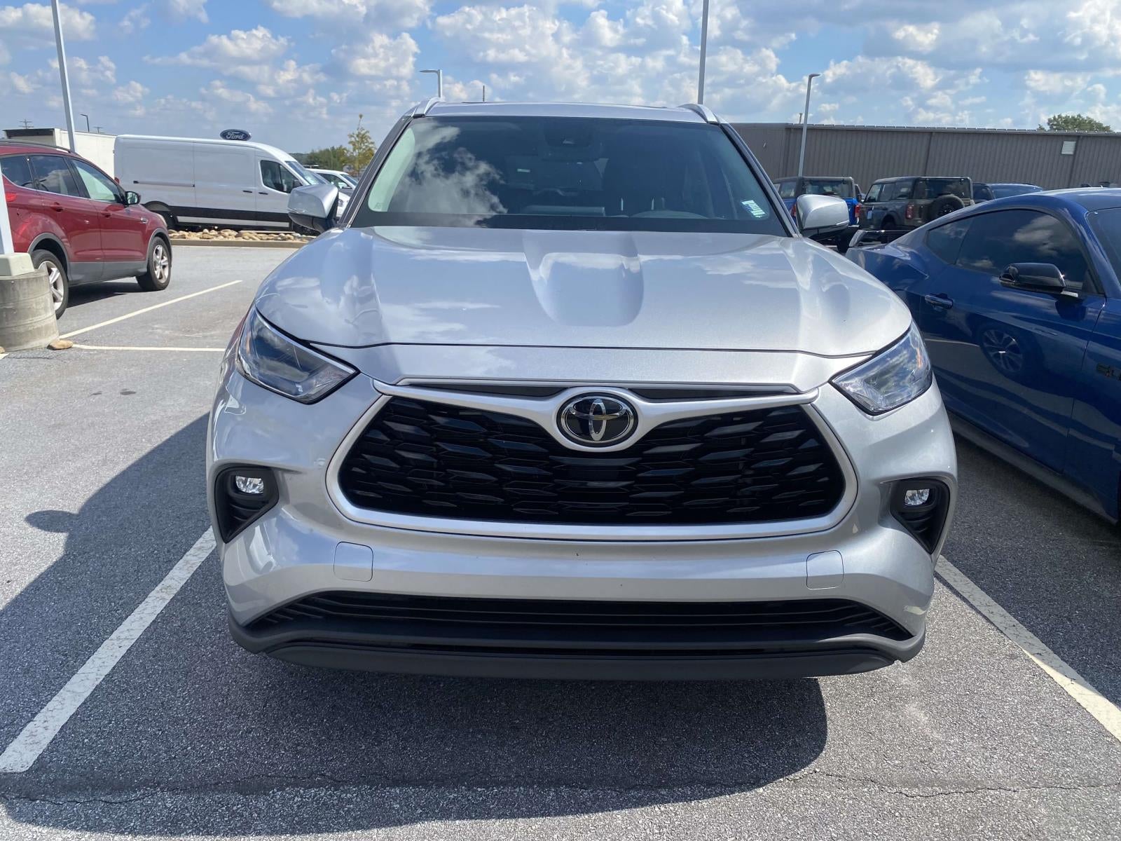 2022 Toyota Highlander XLE