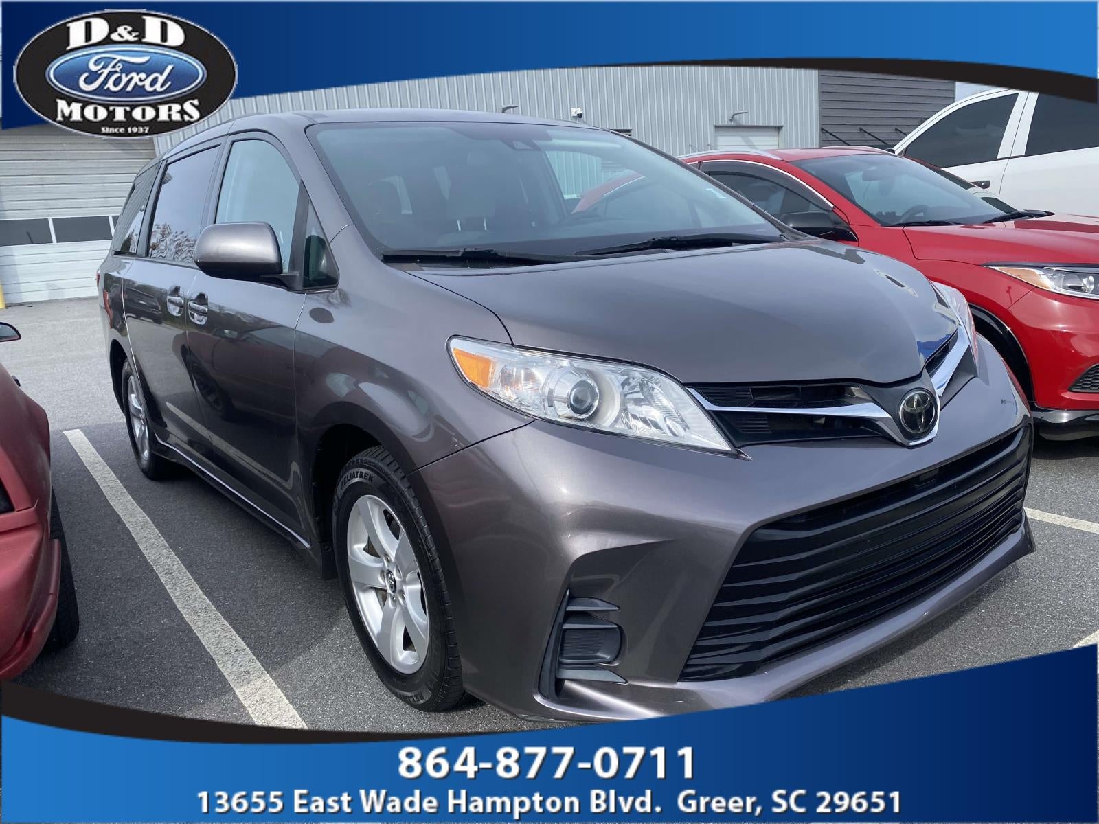 2019 Toyota Sienna LE 8 Passenger