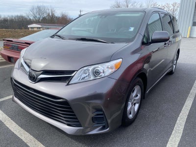 2019 Toyota Sienna LE 8 Passenger