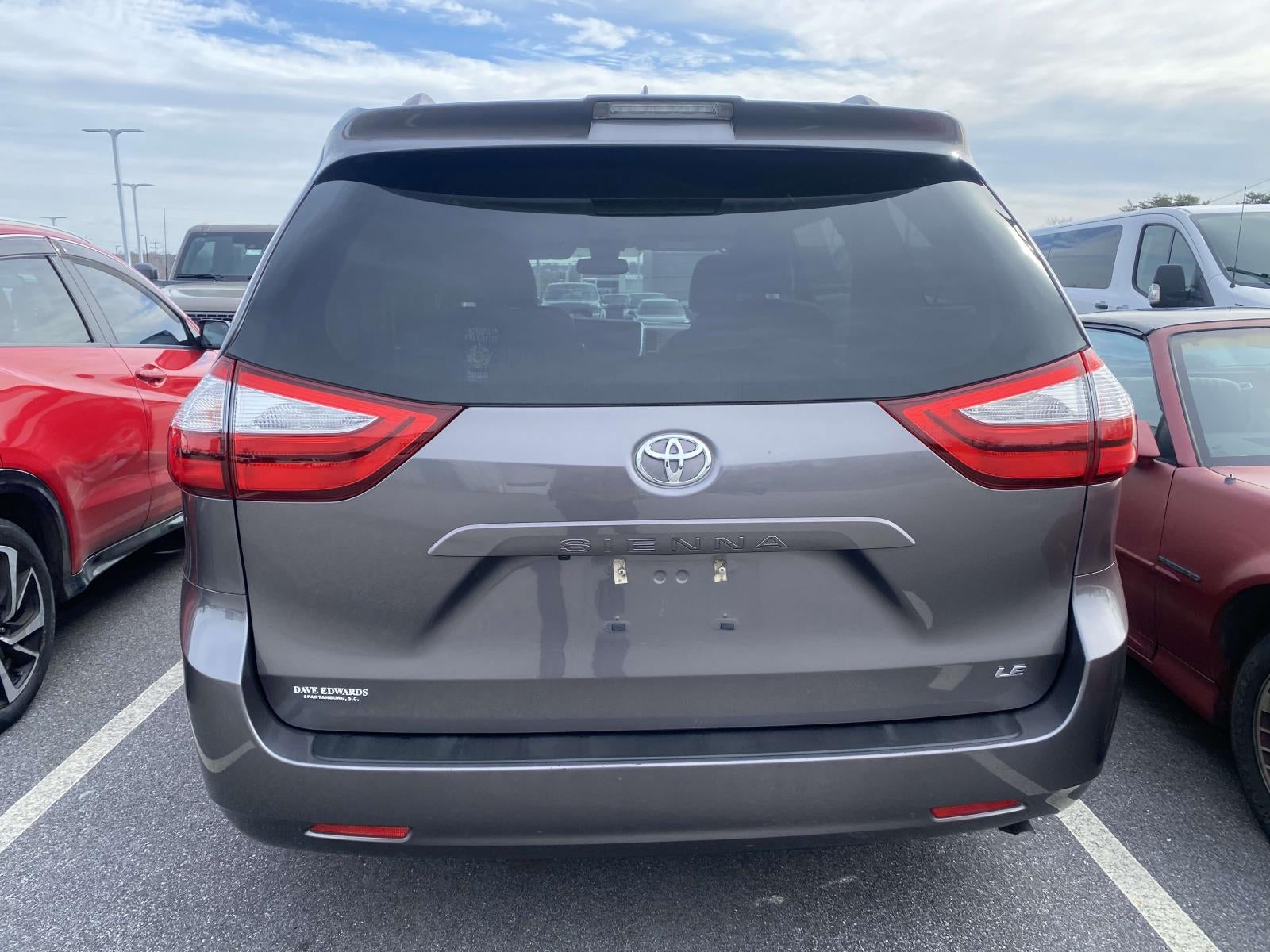 2019 Toyota Sienna LE 8 Passenger