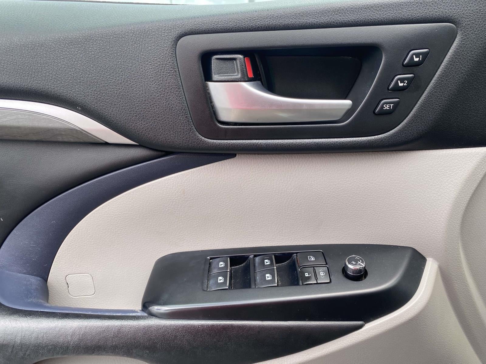 2017 Toyota Highlander Limited