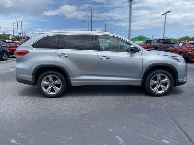 2017 Toyota Highlander Limited