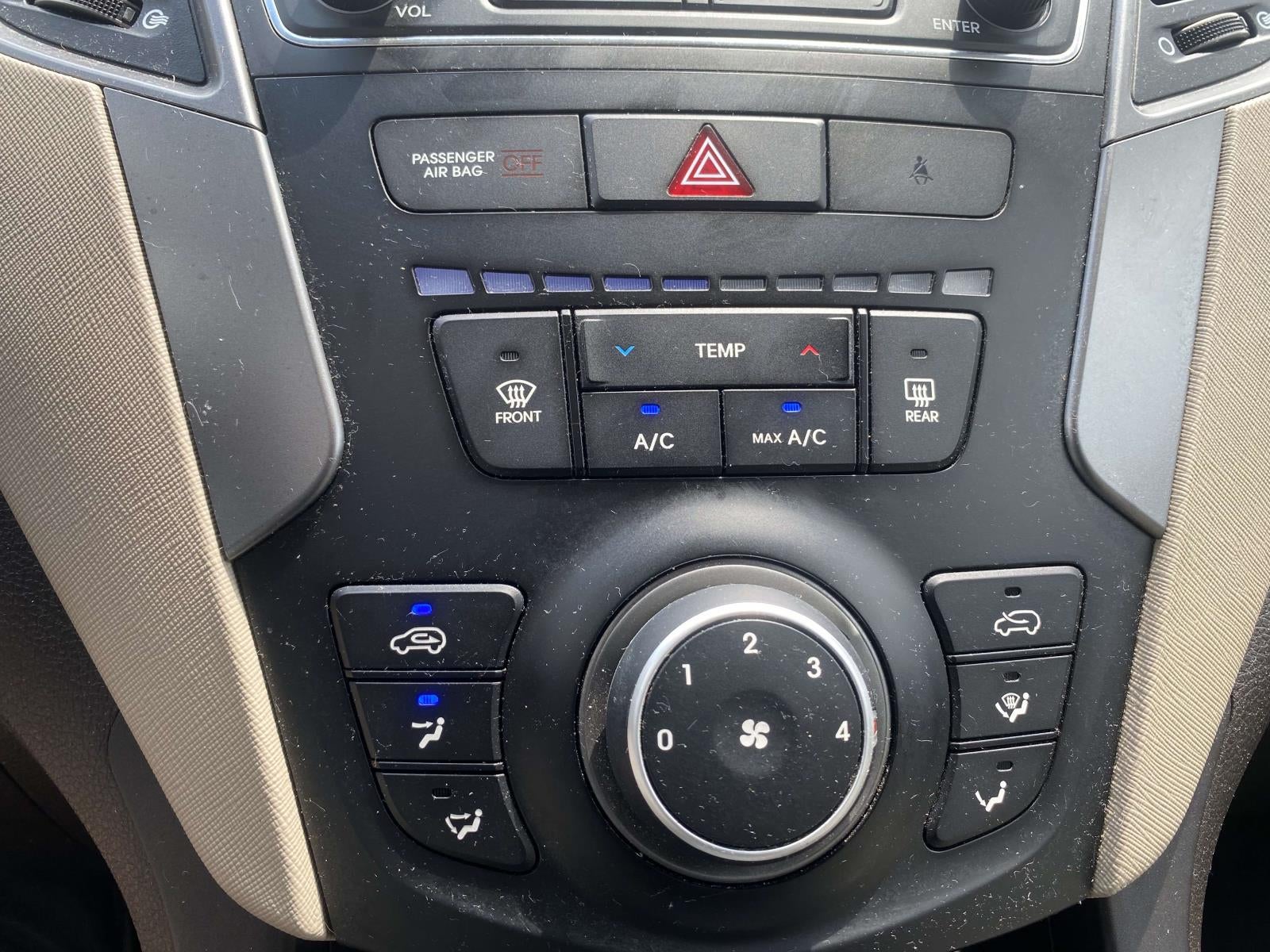 2017 Hyundai Santa Fe Sport 2.4 Base