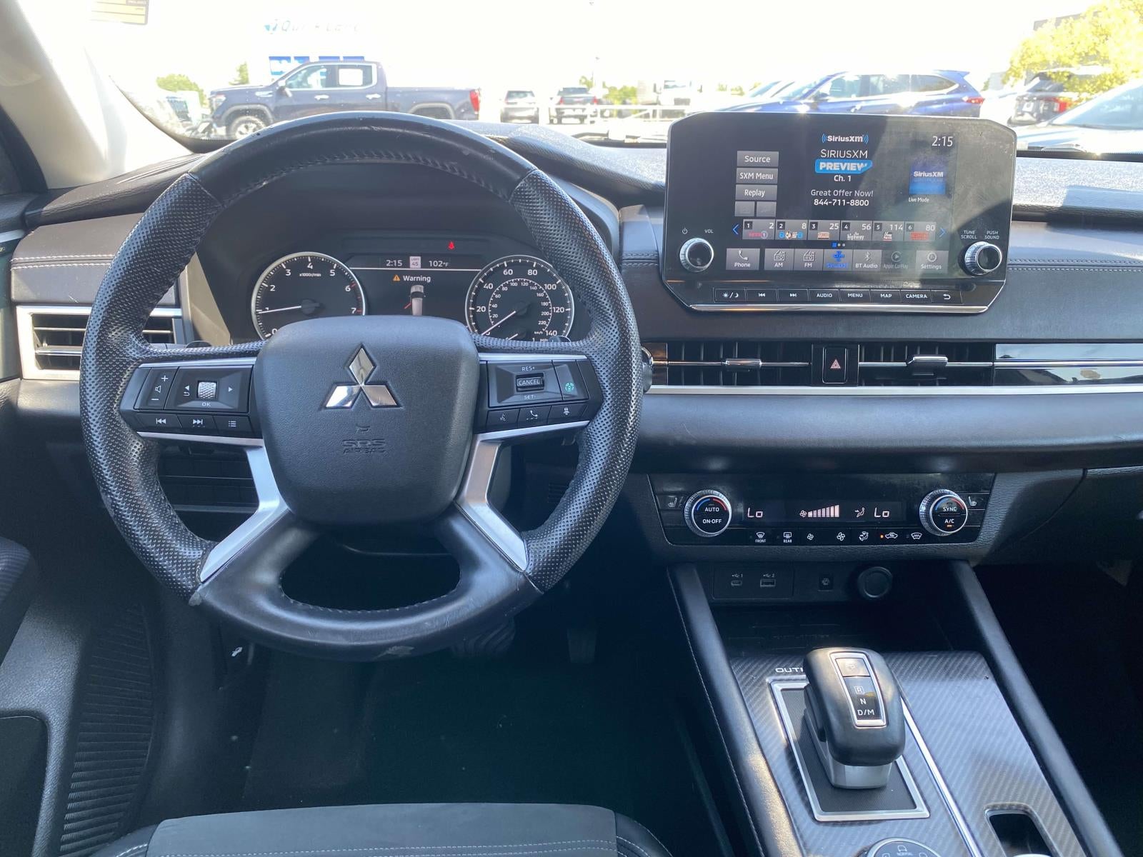 2022 Mitsubishi Outlander Base