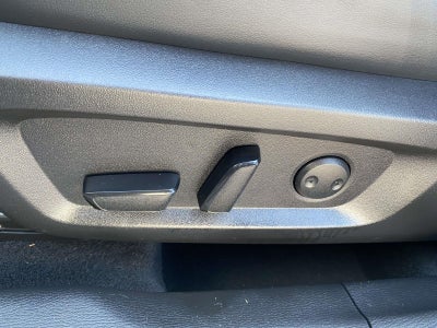2022 Mitsubishi Outlander Base