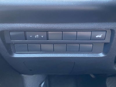 2022 Mitsubishi Outlander Base