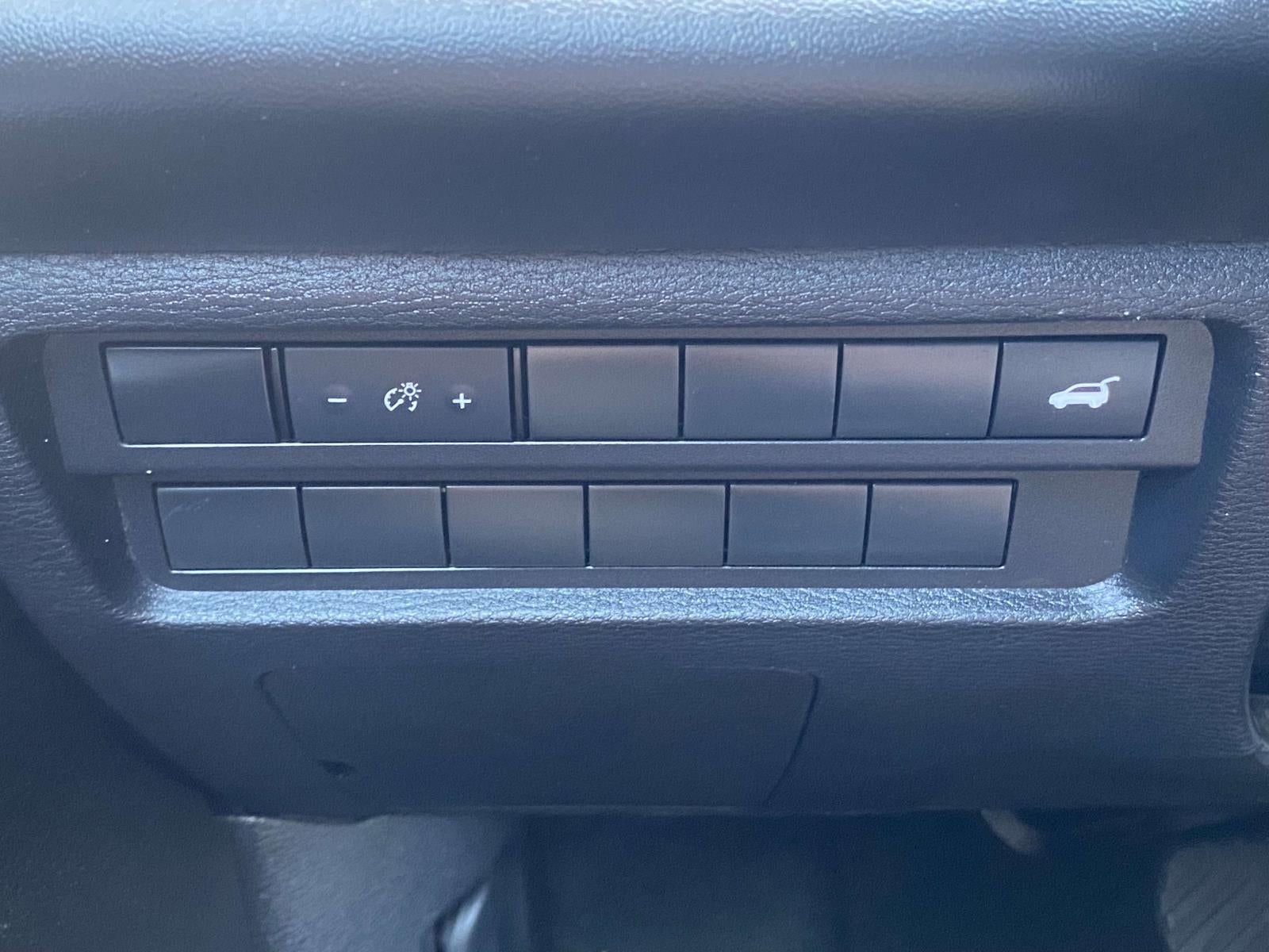 2022 Mitsubishi Outlander Base