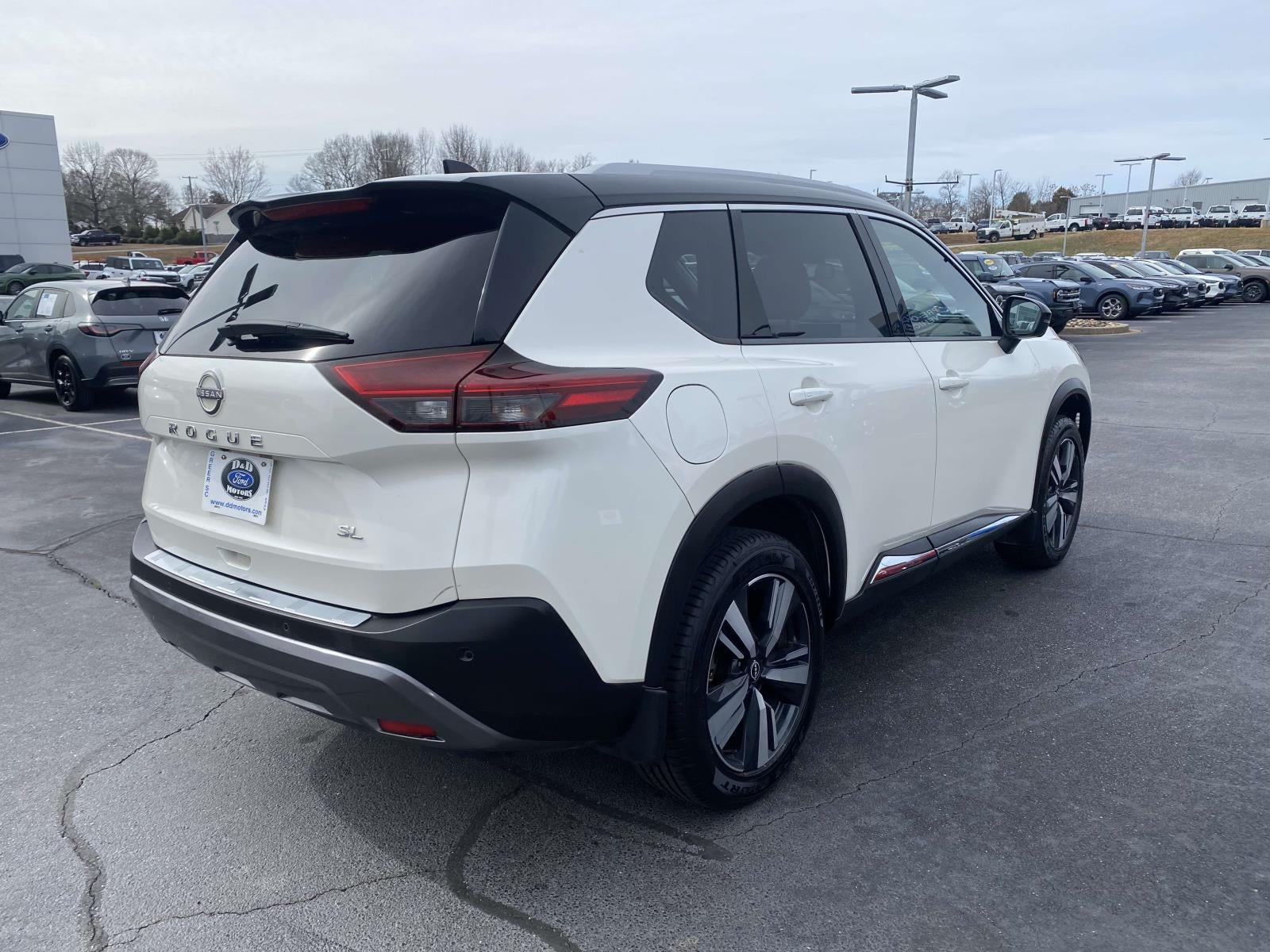 2022 Nissan Rogue SL