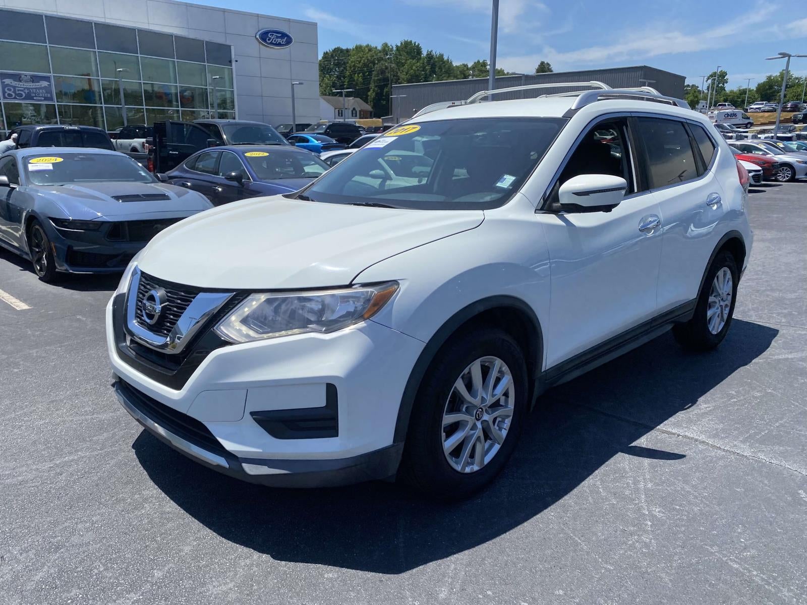 2017 Nissan Rogue SV