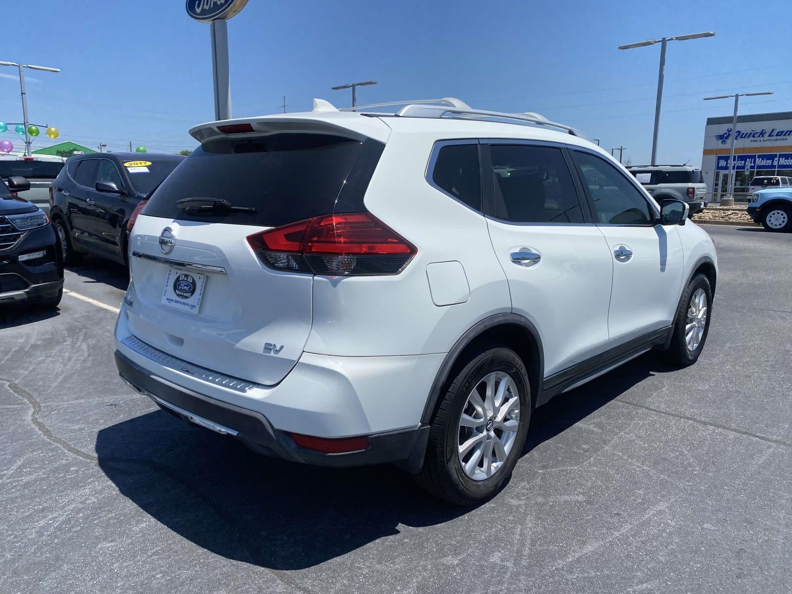 2017 Nissan Rogue SV