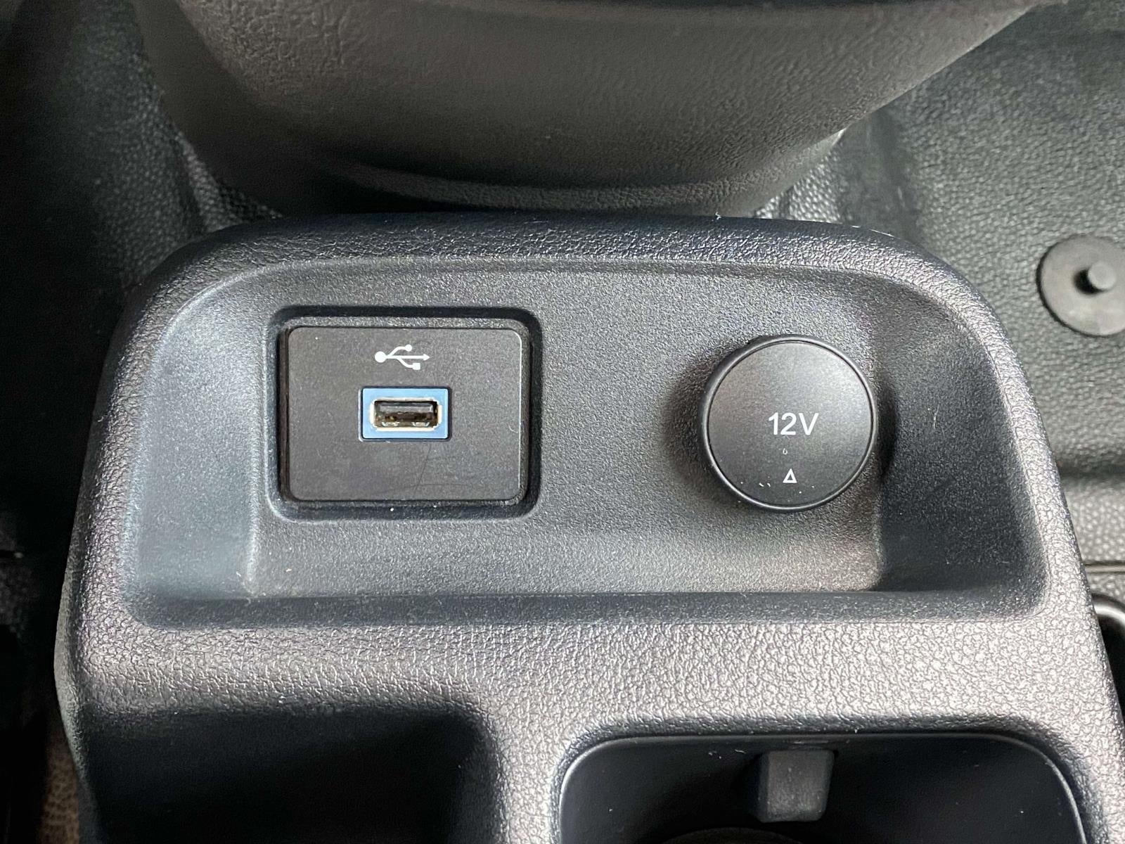 2022 Ford Transit Connect XL