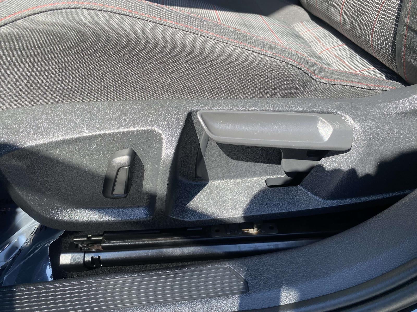 2024 Volkswagen Golf GTI 2.0T S