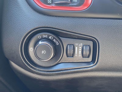 2023 Jeep Renegade Trailhawk
