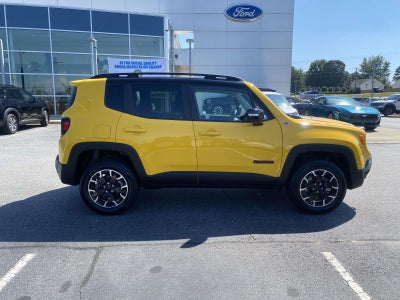 2023 Jeep Renegade Trailhawk